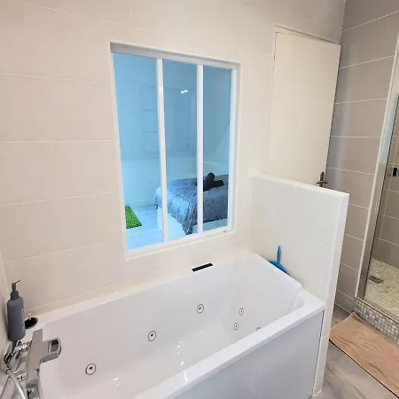 Apartamento Duplex 105m2 Terrasse Et Balneo - Parking Prive - Proche Paris *